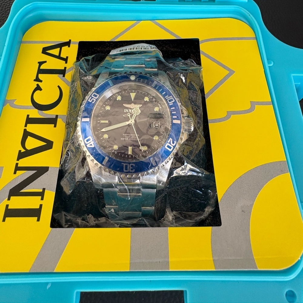 Invicta Pro Diver Men's Watch - 40mm, Steel (26971) in Hard Case - Picture 4 of 9